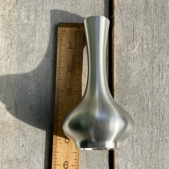 Royal Selangor | Hand Finished Generic Collection Pewter Bud Vase - Picture 7 of 14